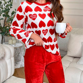 [COMPRE 1 LEVE 2] Conjunto de Pijama Aurora em Lã (Super Macia e Quentinha!) + 2 Pares de Meia